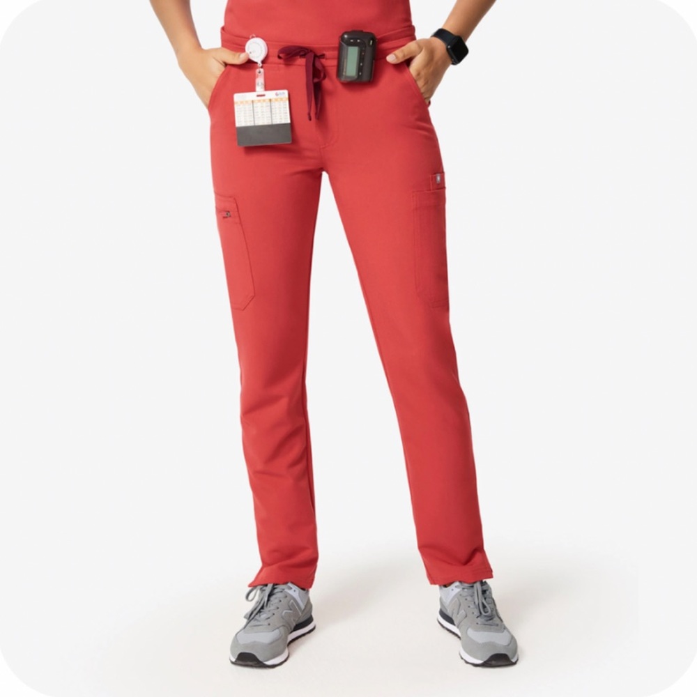 FIGS-CLAY (Limited ) Yola Skinny Scrub Pants